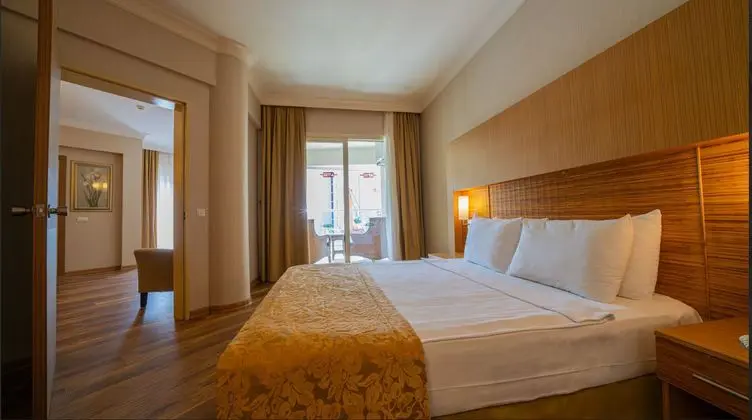 https://images.etstur.com/imgproxy/resize/2560x1440/files/images/hotelImages/etsrooms/852/Grand_Cettia_Hotel_20250109142604_2.JPG