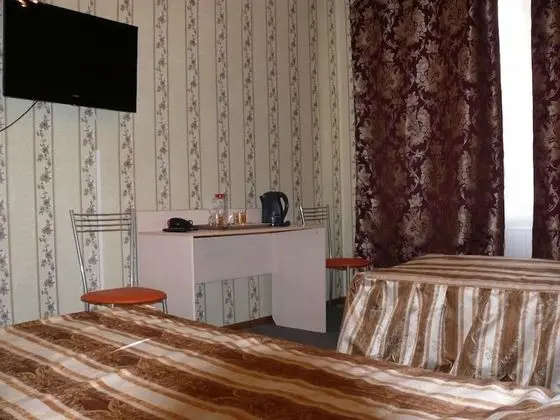 Basic Tek Büyük Yataklı Oda