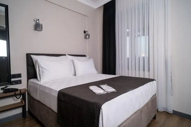 Standart Oda,Kara Manzaralı
