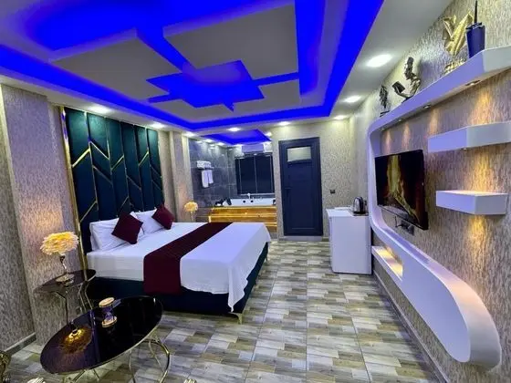 Suite, Jakuzili