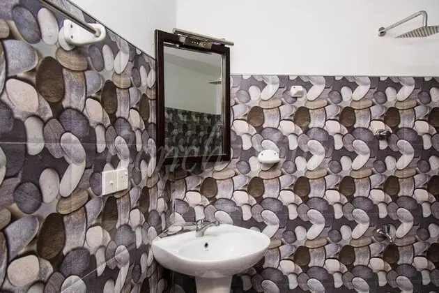 Deluxe Tek Büyük Yataklı Oda, 1 En Büyük (King) Boy Yatak, Sigara İçilmez, Bahçe Manzaralı