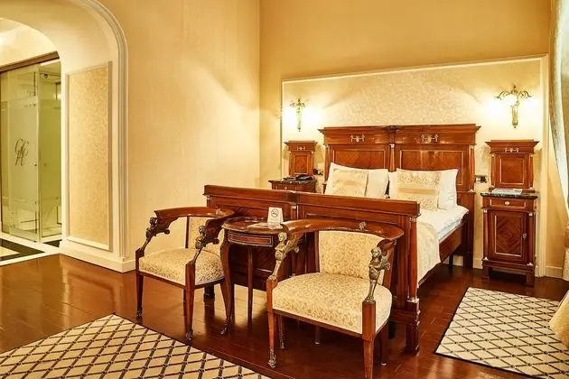 Senior Suite Double