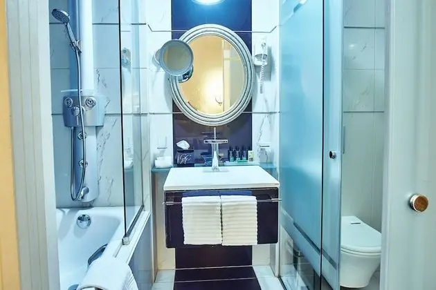 Standard Tek Büyük Yataklı Oda