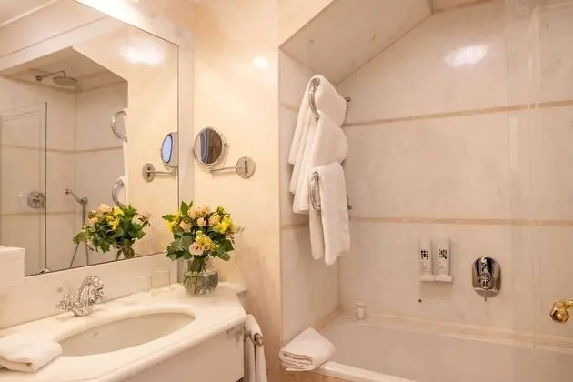 Heritage Suite (Suite Temptation)