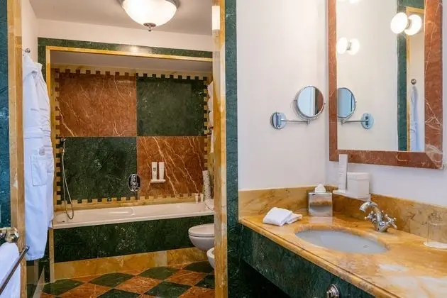 Panoramic Suite (Suite Temptation)