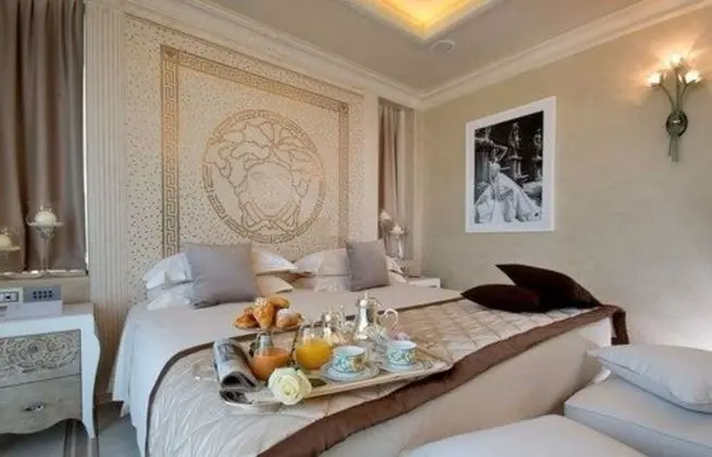 Deluxe Büyük Yataklı Tek Kişilik Oda