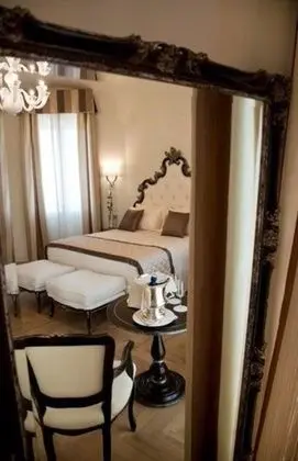 Deluxe Büyük Yataklı Tek Kişilik Oda