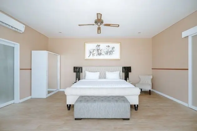 Deluxe Villa