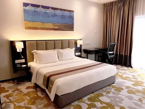 Deluxe King Room