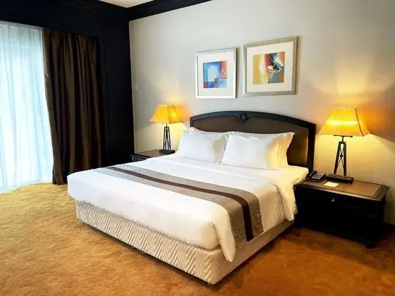 Deluxe King Room
