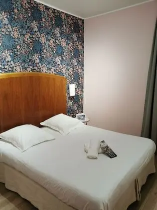 Classic Tek Büyük Yataklı Oda