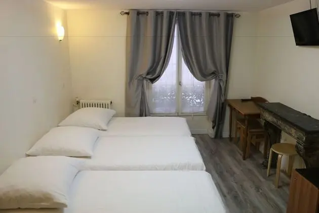 Üç Kişilik Oda