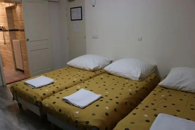 Üç Kişilik Oda