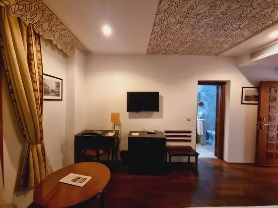 Economy Tek Büyük Yataklı Oda