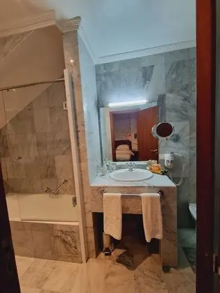 Economy Tek Büyük Yataklı Oda