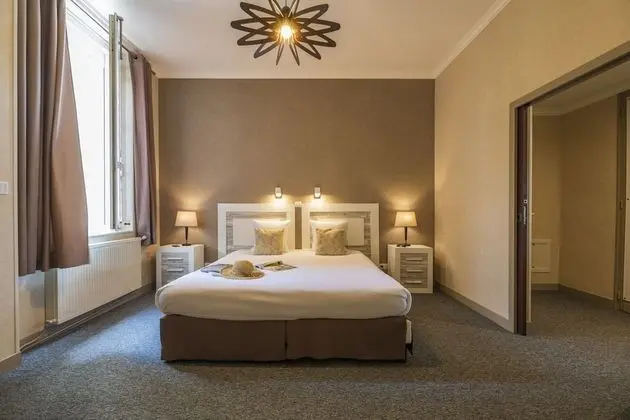 Standard Tek Büyük veya İki Ayrı Yataklı Oda, Şehir Manzaralı