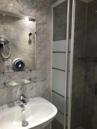 Dört Kişilik Oda