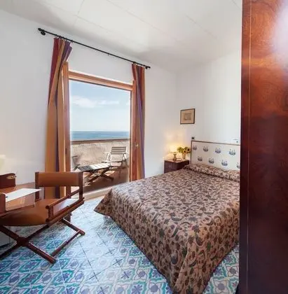 Superior Oda, Balkon, Deniz Manzaralı