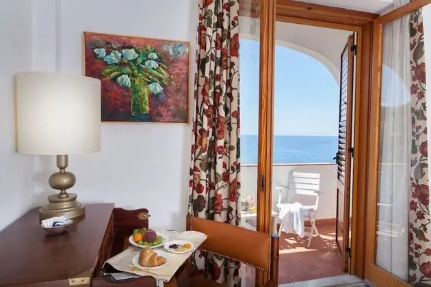 Superior Oda, Balkon, Deniz Manzaralı