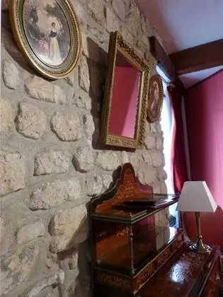 Classic Tek Büyük Yataklı Oda