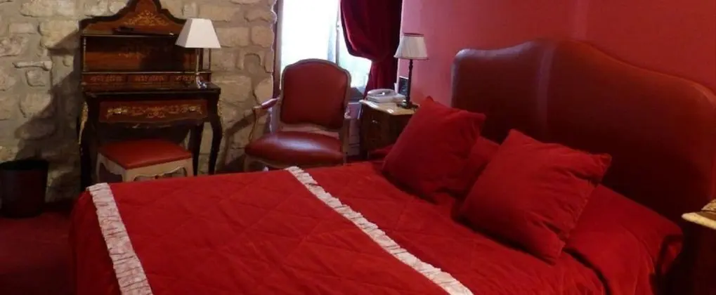 Classic Tek Büyük Yataklı Oda