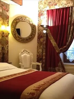 Classic Tek Büyük Yataklı Oda