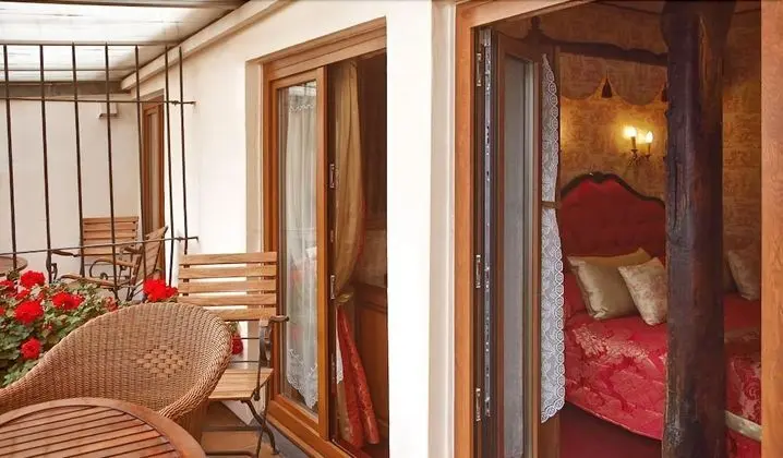 Superior Tek Büyük Yataklı Oda, Balkon