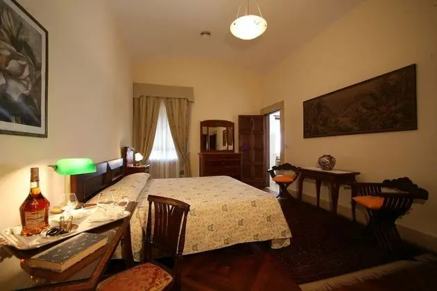 Standard Büyük Yataklı Tek Kişilik Oda