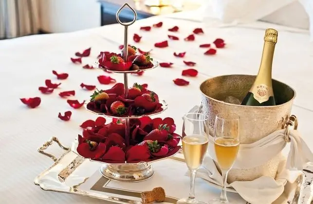 Classic Tek Büyük Yataklı Oda