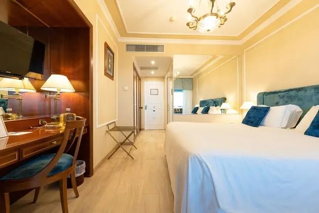 Deluxe Tek Büyük Yataklı Oda, 1 Büyük (Queen) Boy Yatak, Deniz Manzaralı