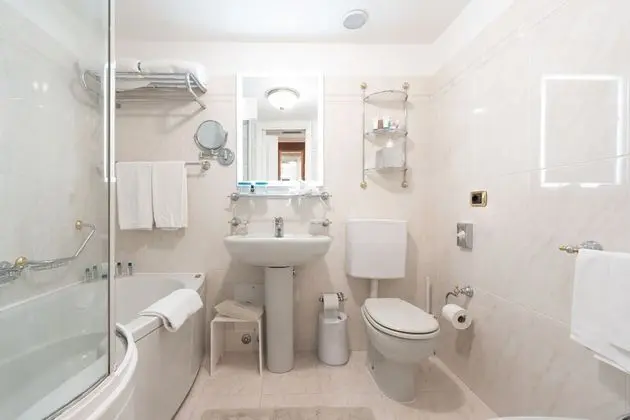 Deluxe Tek Büyük Yataklı Oda, 1 Büyük (Queen) Boy Yatak, Deniz Manzaralı