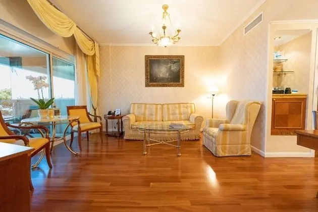 Royal Süit, 1 En Büyük (King) Boy Yatak ve Çekyat, Deniz Manzaralı