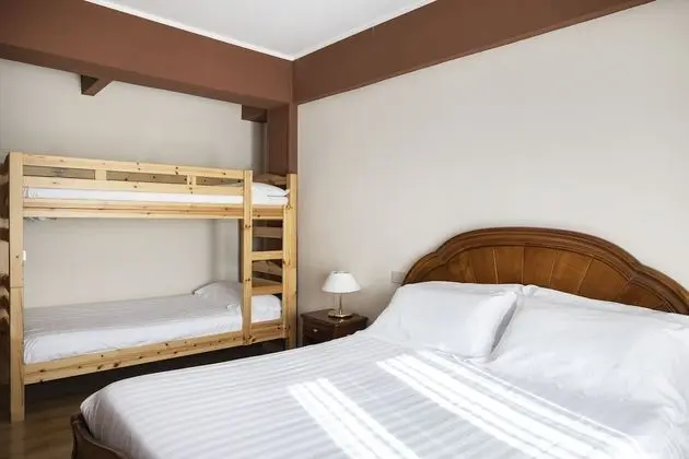 Standard Dört Kişilik Oda