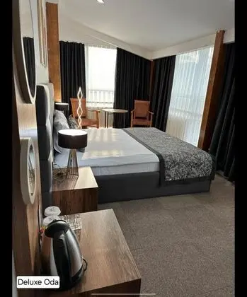 Deluxe Oda, Şehir veya Dağ Manzaralı, Klimalı
