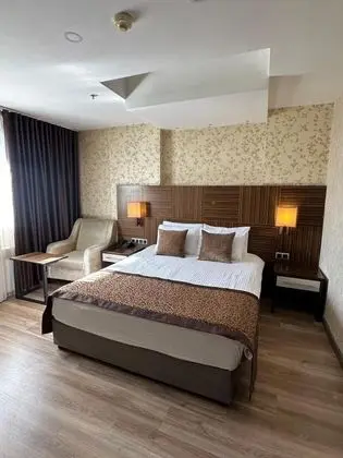 Standart Oda, Şehir Manzaralı