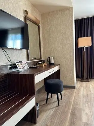 Standart Oda, Şehir Manzaralı
