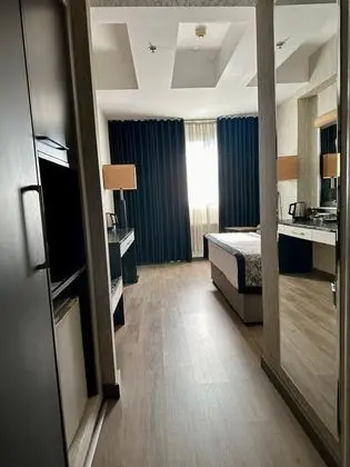 Standart Oda, Şehir Manzaralı
