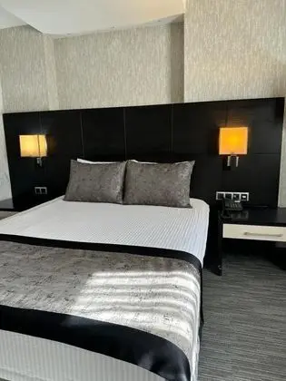 Standart Oda, Şehir Manzaralı