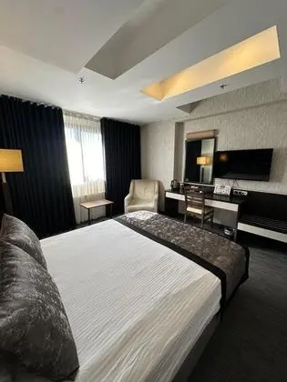 Standart Oda, Şehir Manzaralı