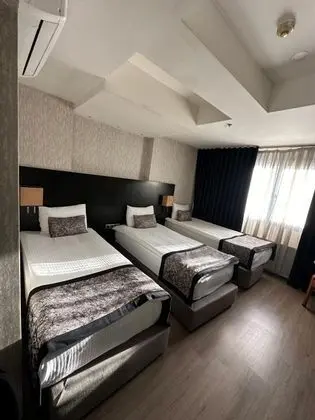 Triple, Şehir veya Dağ Manzaralı, Klimalı