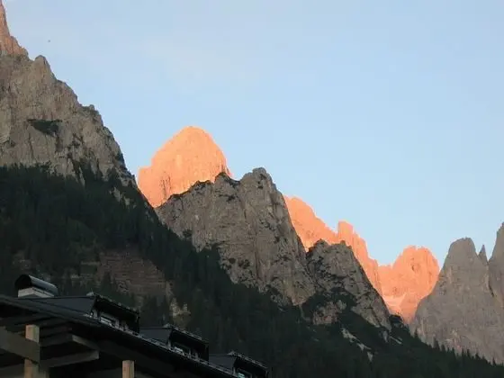 Comfort Büyük Yataklı Tek Kişilik Oda, Dağ Manzaralı