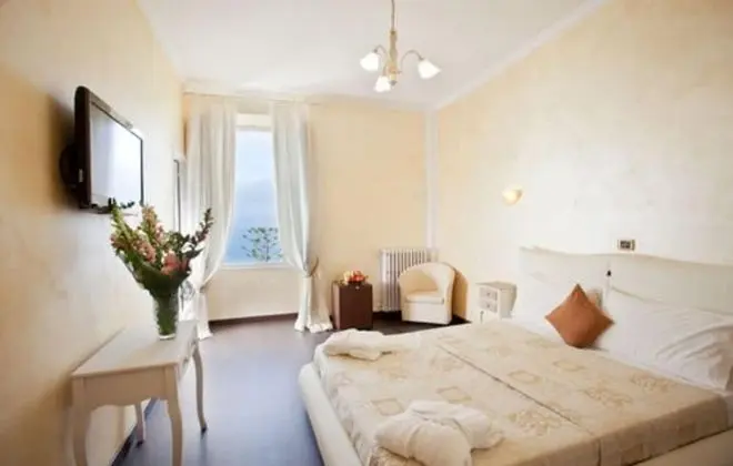 Superior Tek Büyük Yataklı Oda, Deniz Manzaralı