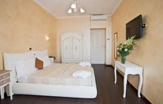 Superior Tek Büyük Yataklı Oda, Deniz Manzaralı