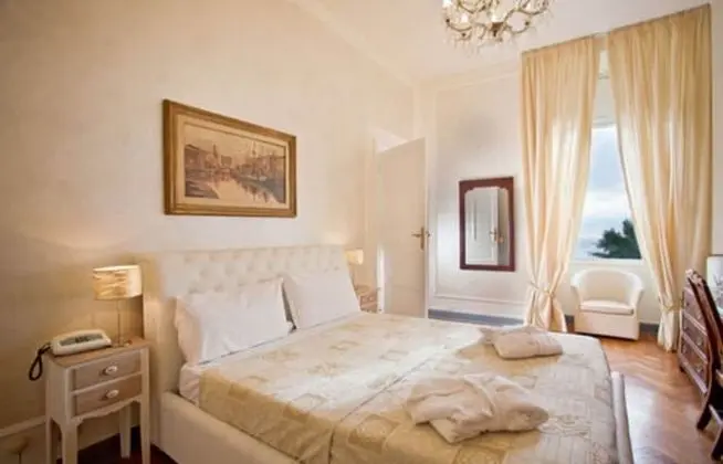 Superior Tek Büyük Yataklı Oda, Deniz Manzaralı