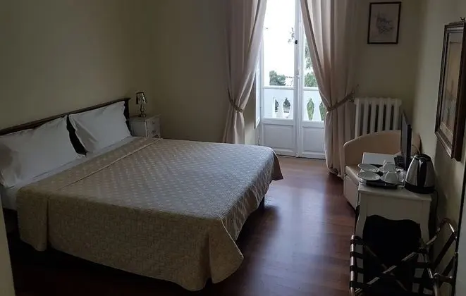 Tek Büyük Yataklı Oda, Deniz Manzaralı