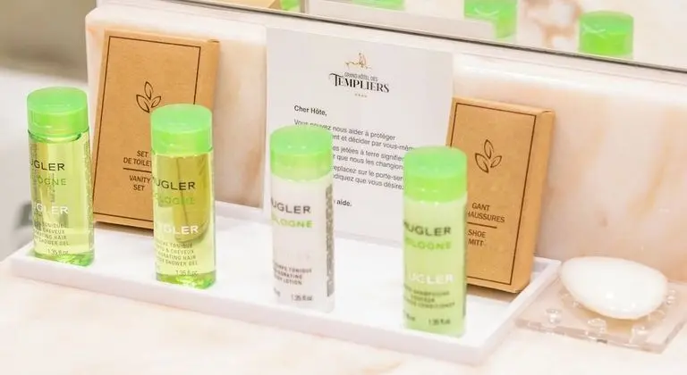 Deluxe Tek Büyük veya İki Ayrı Yataklı Oda, Banyolu/Duşlu
