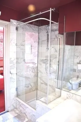Deluxe Tek Büyük Yataklı Oda, Özel Banyo