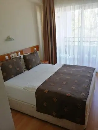 Çift Kişilik, Havuz Manzaralı, Balkonlu