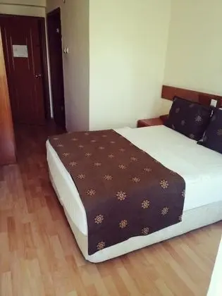 Çift Kişilik, Havuz Manzaralı, Balkonlu