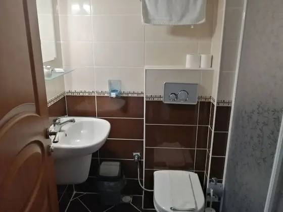 Double Room, Street View